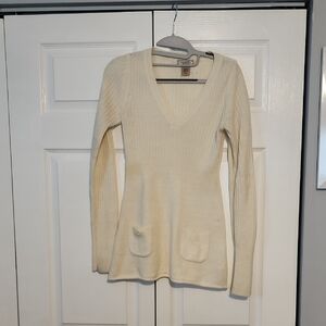 Arizona Jean Company Cream V-Neck Sweater
